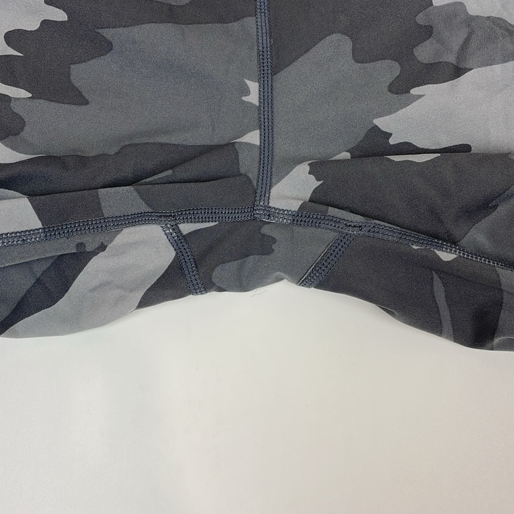 Sweaty Betty Power Camo Print Leggings - Picture 6 of 12